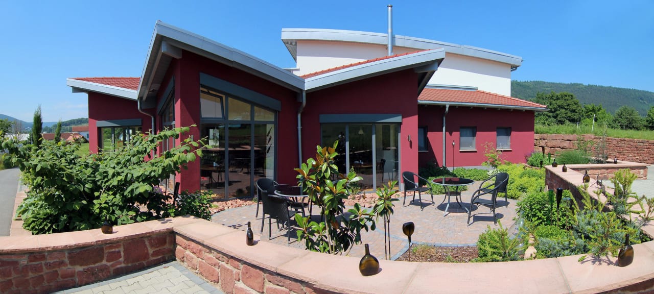 Freisitz im Garten Main-Vinotel Weingut Helmstetter