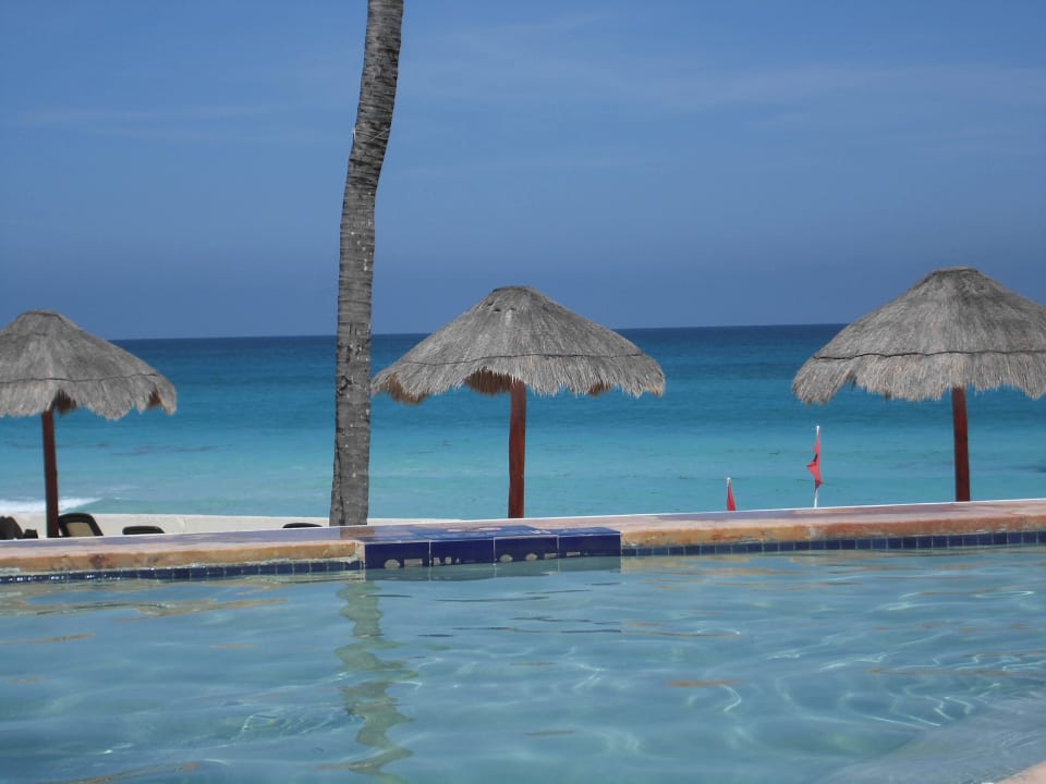 Pool mit Meerausblick Hotel The Westin Resort & Spa Cancun