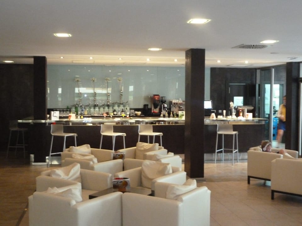 Gegenüber Hauptrestaurant Iberostar Selection Playa de Muro Village