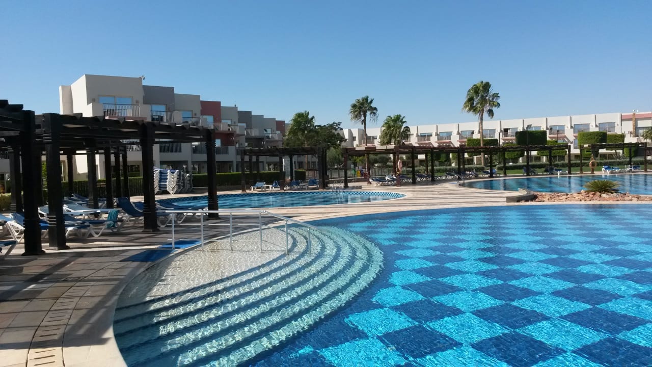 Pool SUNRISE Crystal Bay Resort