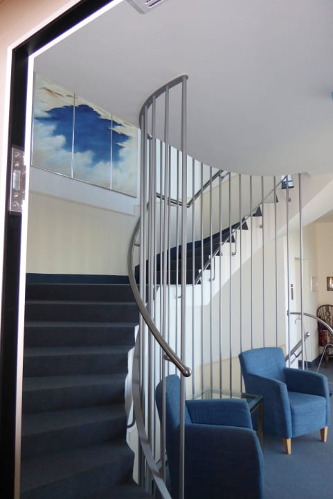 Treppenhaus  2./3. Etage Strandhotel Georgshöhe