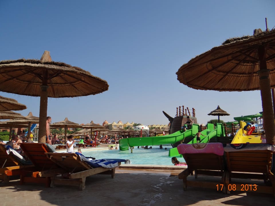 Widok na aqua park Hotel Titanic Palace