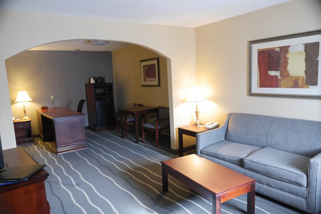 Zimmer Irving Inn & Suites DFW Airport