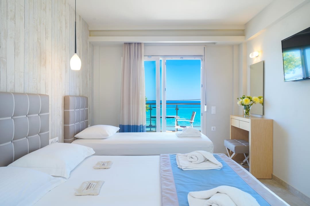 Zimmer Iliorama Seaside Luxury Apartments