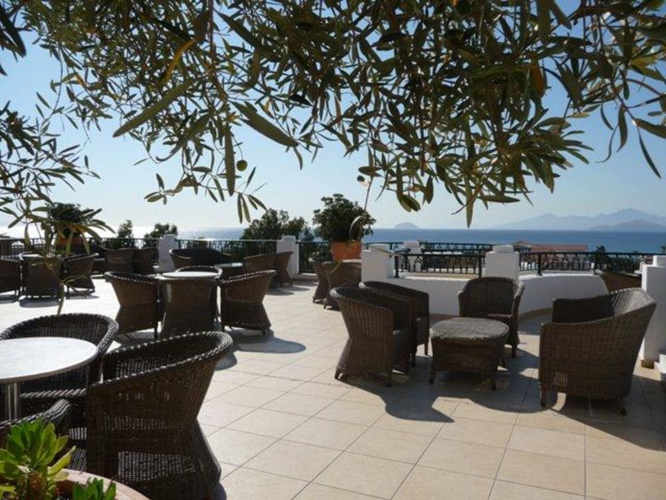 Außenbereich der Lobby Porto Bello Royal