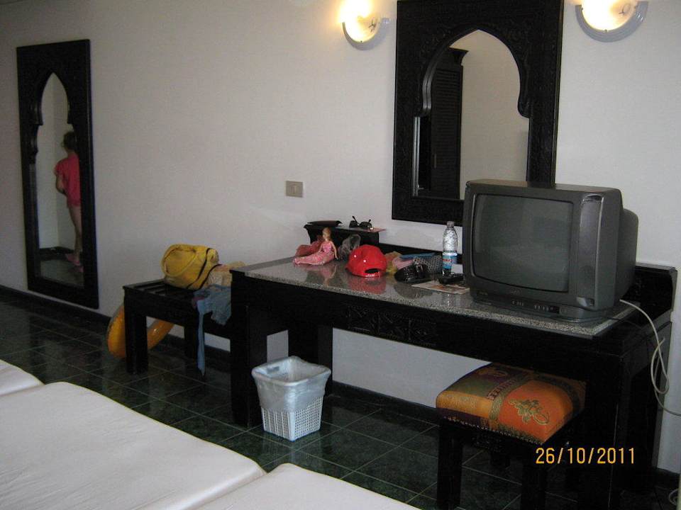 Наш номер Pickalbatros Alf Leila Wa Leila Resort - Neverland Hurghada