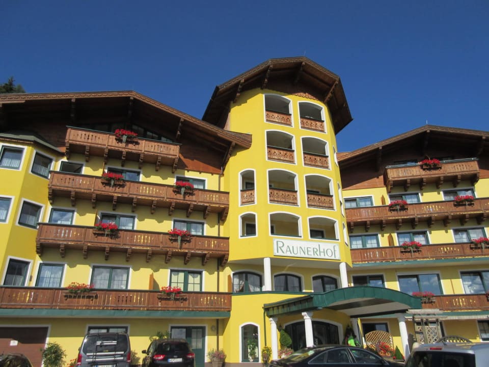 "Hotelansicht" Hotel Gut Raunerhof (Schladming) • HolidayCheck ...