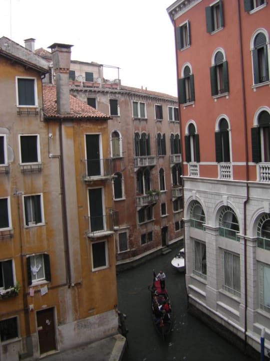 Blick vom Zimmer auf den Kanal Hotel Palace Bonvecchiati