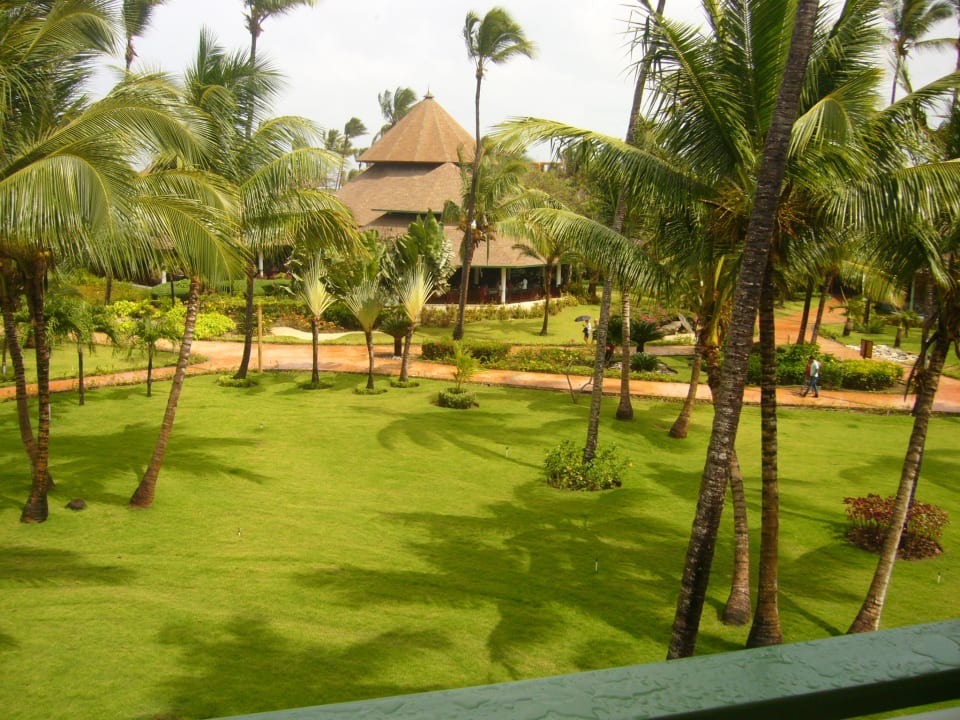 Sehr schöne Grünanlagen im Hotel Vik Hotel Arena Blanca & Cayena Beach