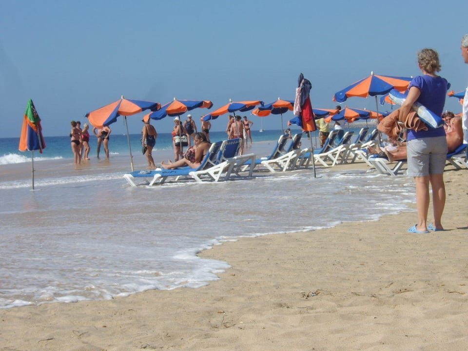 Der Strand säuft ab Servatur Alameda de Jandía