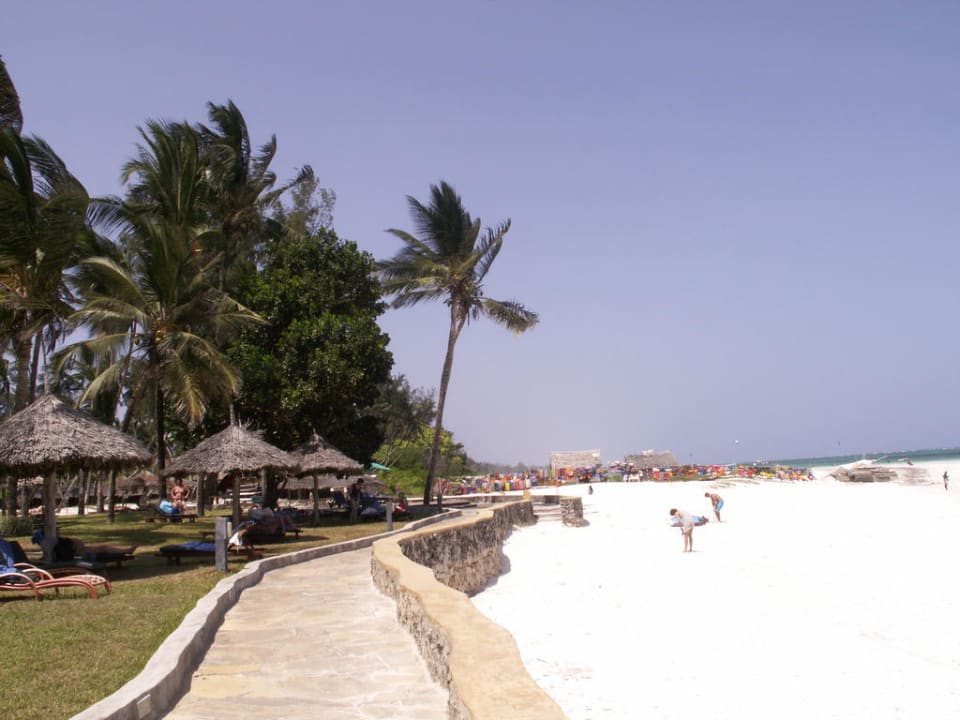 Plaża Galu Neptune Village Beach Resort & Spa