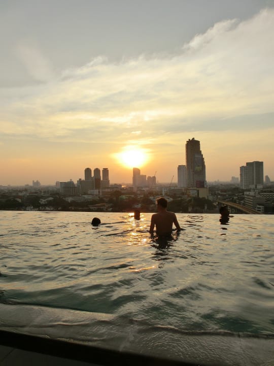 Pool Eastin Grand Hotel Sathorn