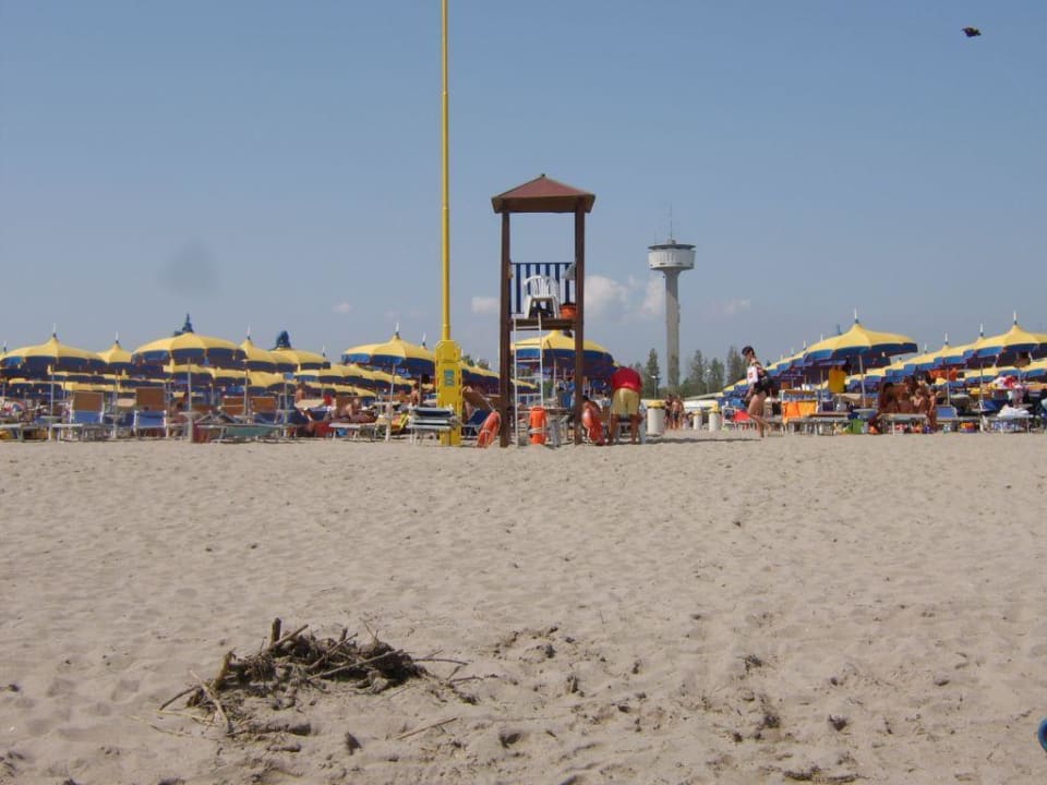 Strand Tizé Village