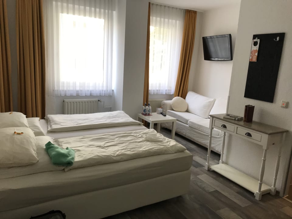 Zimmer Hotel Rheinischer Hof