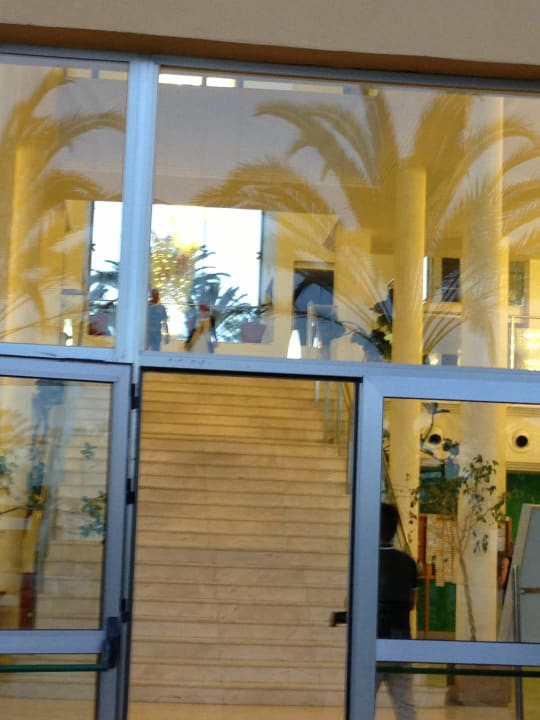 Vor dem Pool SBH Costa Calma Beach Resort