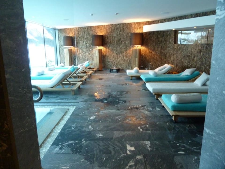 Ruhezone Terrazzo Aussenpool Jungbrunn - Der Gutzeitort