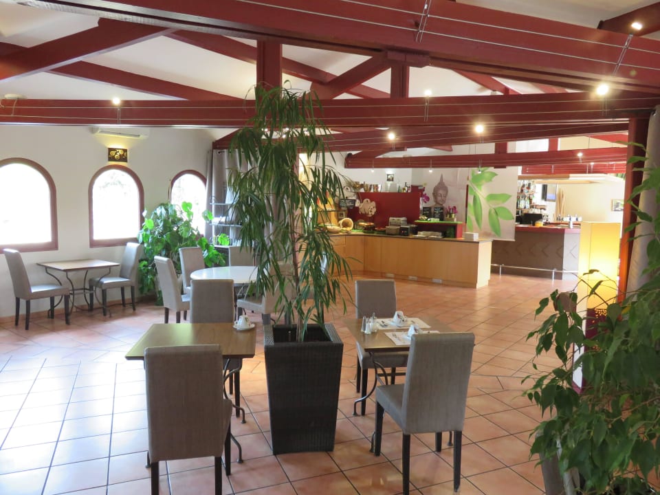 Restaurant und Frühstücksbüffet Logis Hôtel Uzès Pont du Gard