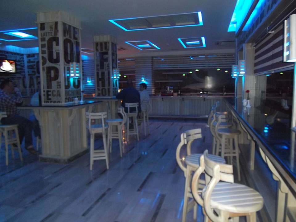 Rainbow Cafe Pickalbatros Alf Leila Wa Leila Resort - Neverland Hurghada