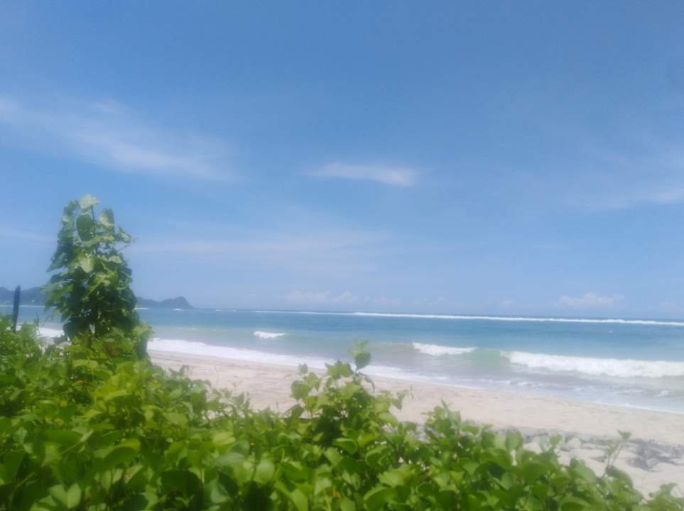 Strand Amber Lombok Beach Resort