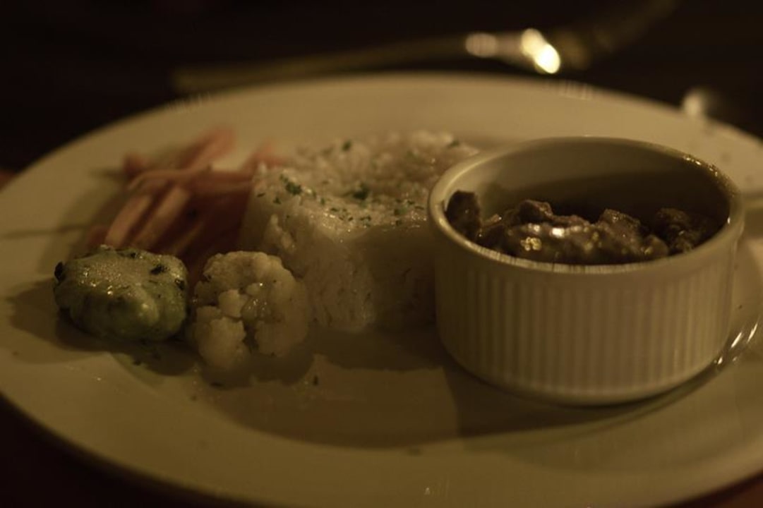 Hauptgang Kalahari Anib Lodge