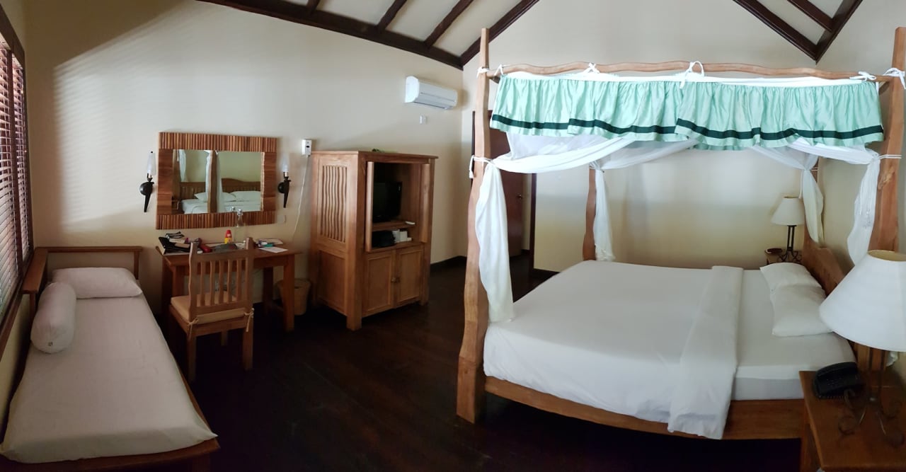 Zimmer Filitheyo Island Resort