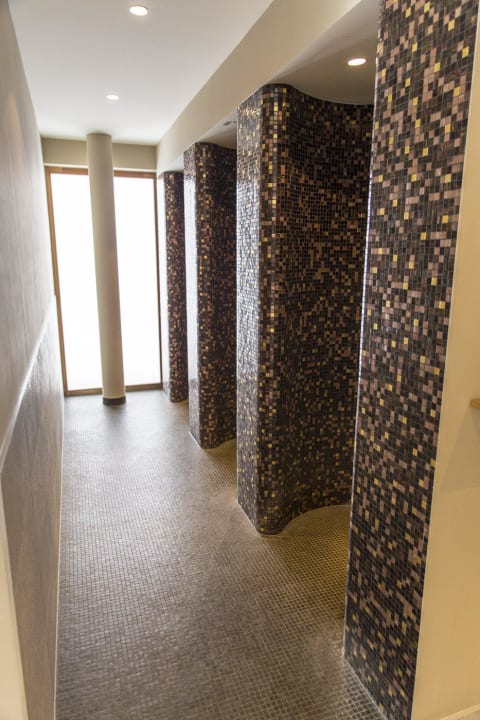 Saunaduschen aja Bergresort Werfenweng