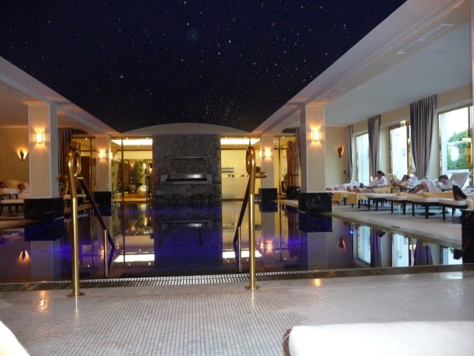 Pool Althoff Grandhotel Schloss Bensberg
