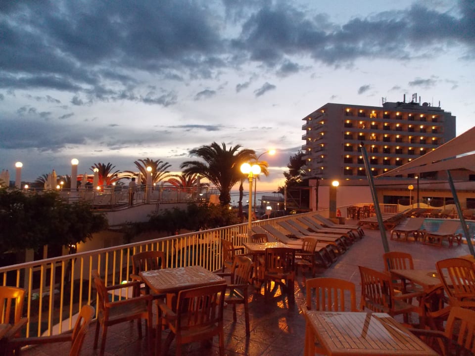 Abendstimmung Hotel Osiris