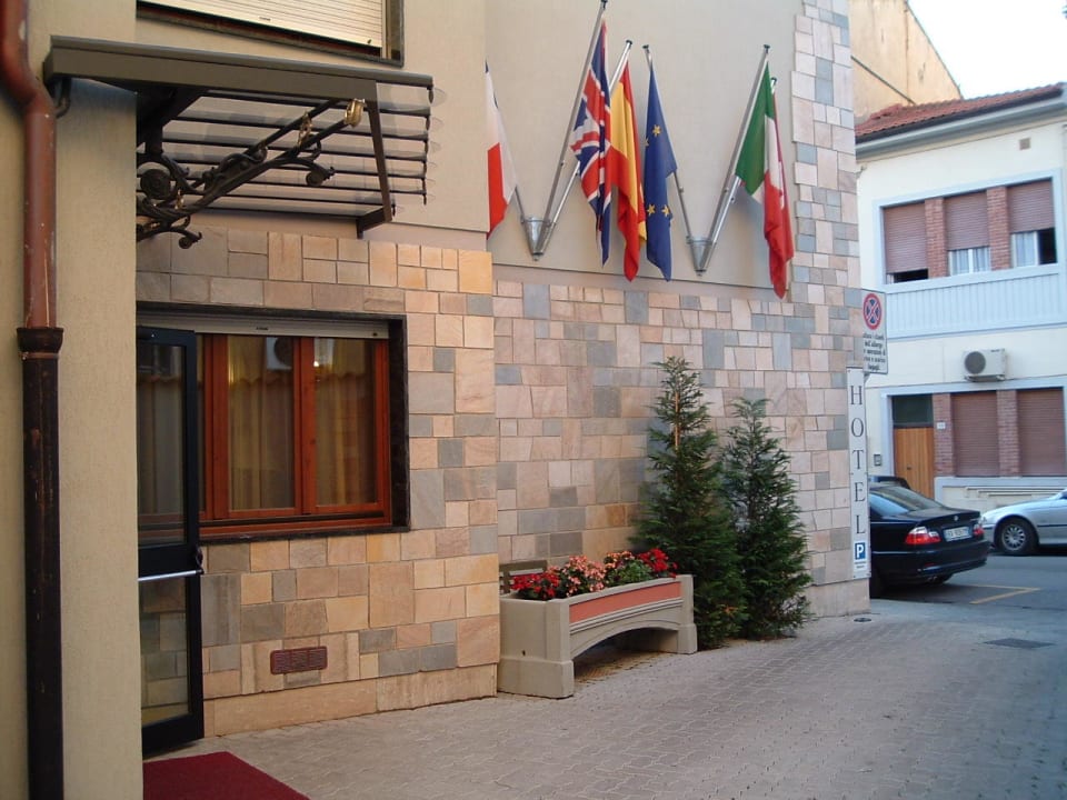 Ingresso/Entrance Hotel Alessandro Della Spina