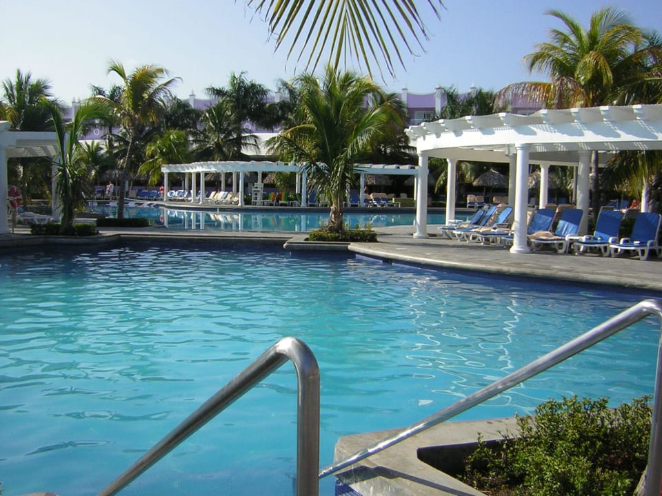 Pool mit Liegen Riu Montego Bay - Adults Only
