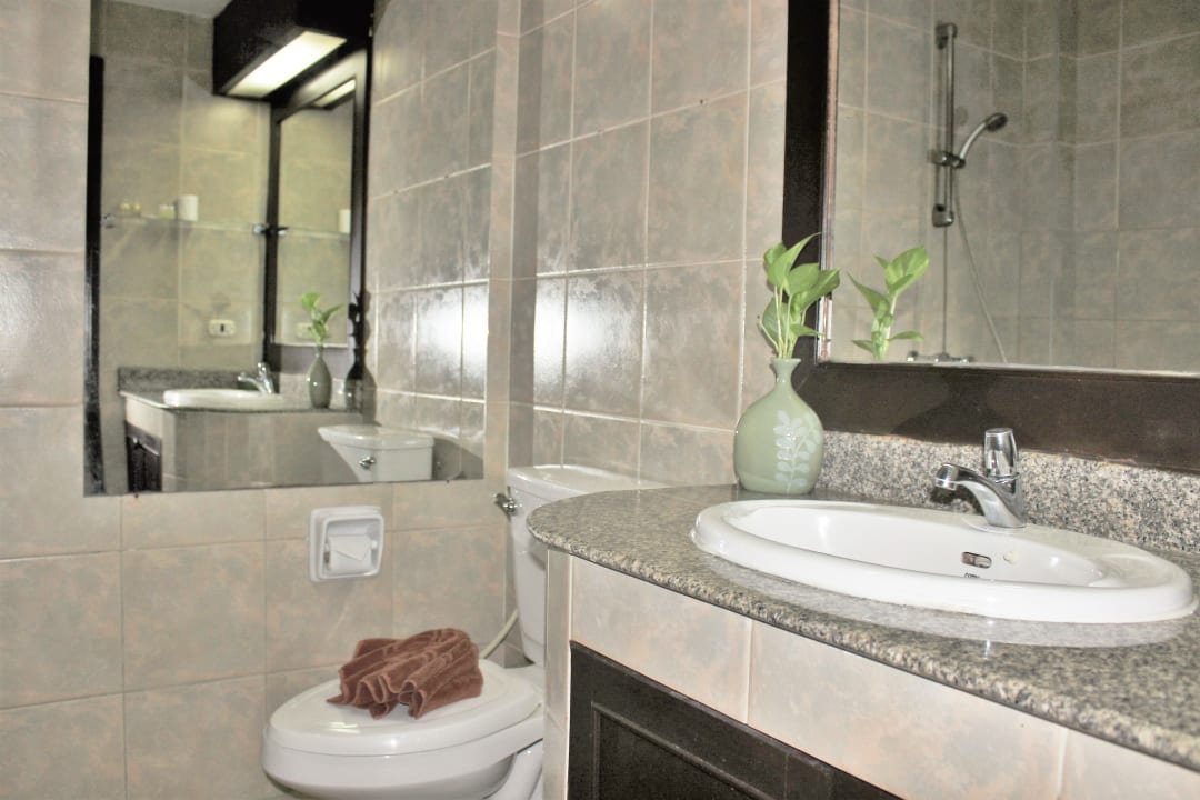 Zimmer Kelly's Residency