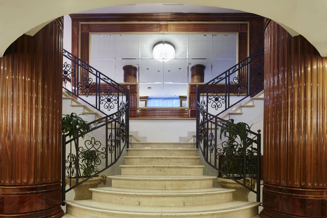 Hall UNAHOTELS Scandinavia Milano