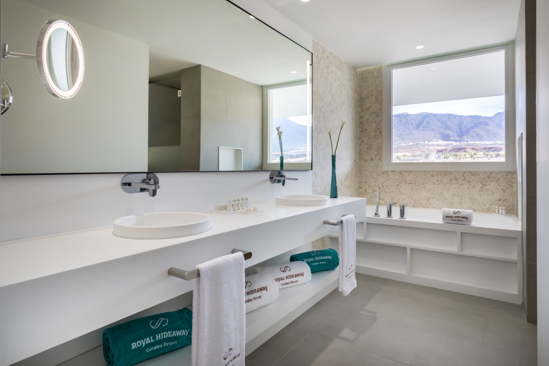 Zimmer Royal Hideaway Corales Suites