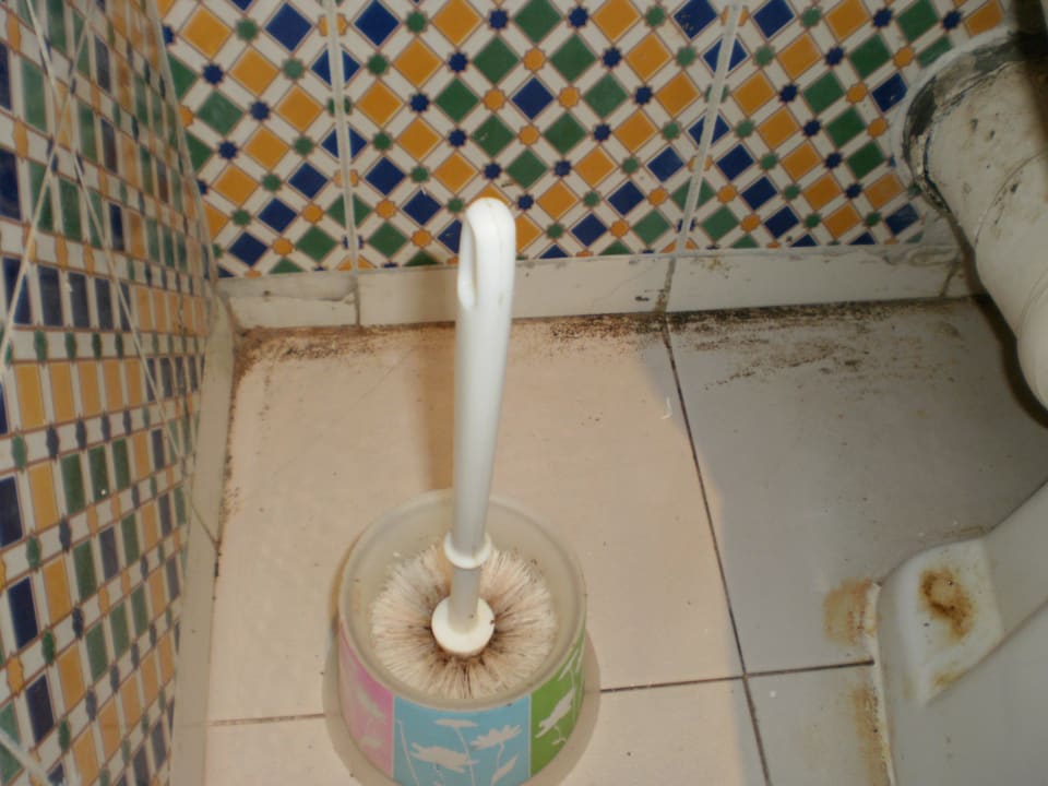 Die WC-Umgebung im Zimmer Hotel El Mouradi Djerba Menzel