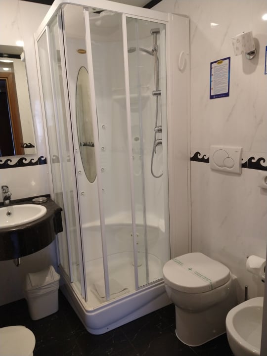 Zimmer Hotel Montecarlo