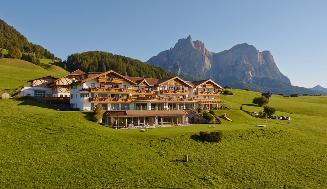 Außenansicht Hotel Roßlaufhof