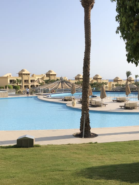 Pool Serenity Alpha Beach