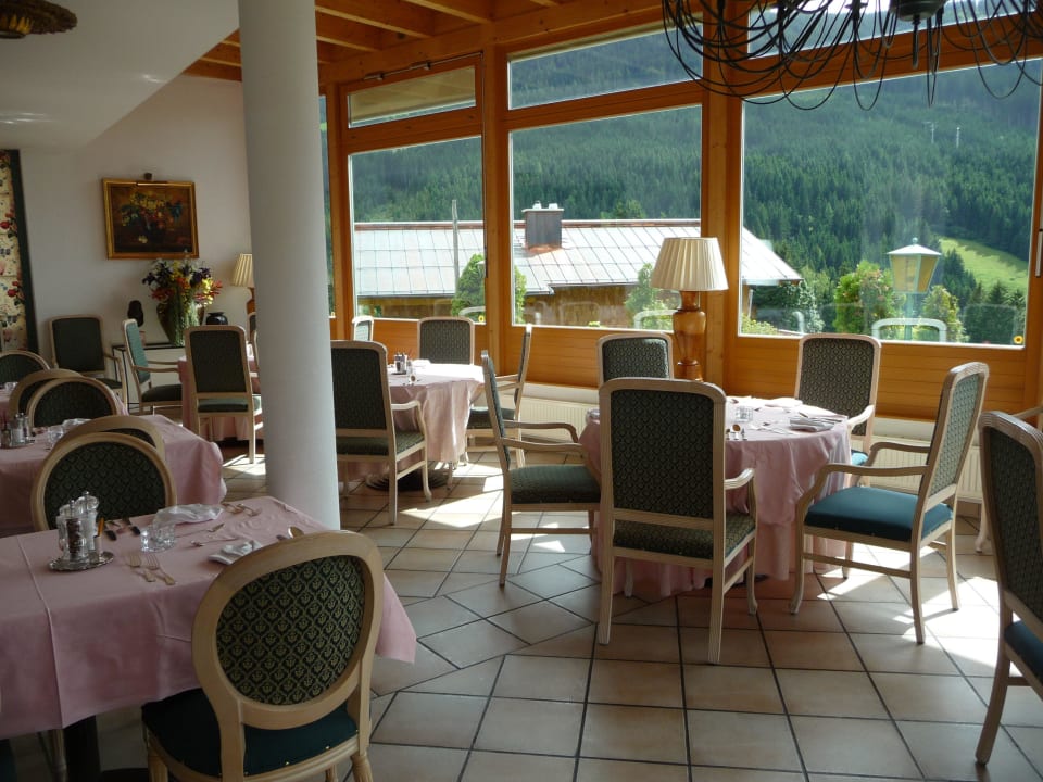 Wintergarten / Restaurant Hotel Alpenkrone