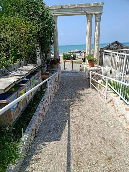 Strand Hotel Defne Star