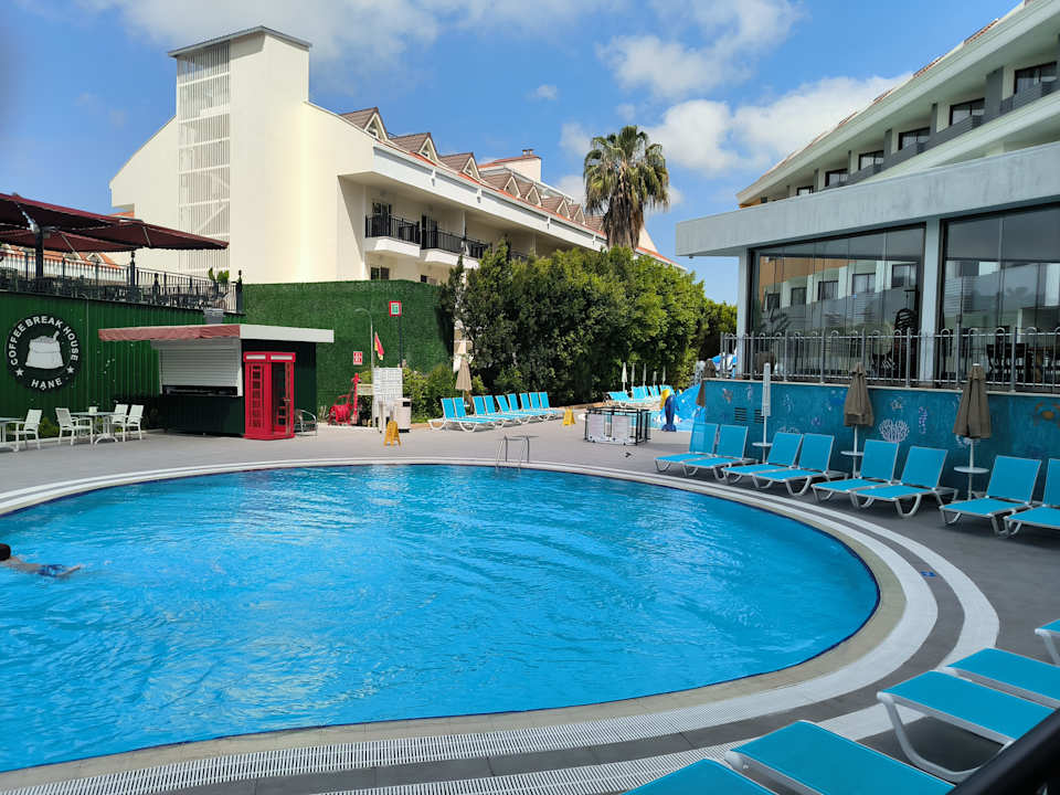 Pool Hane Family Resort