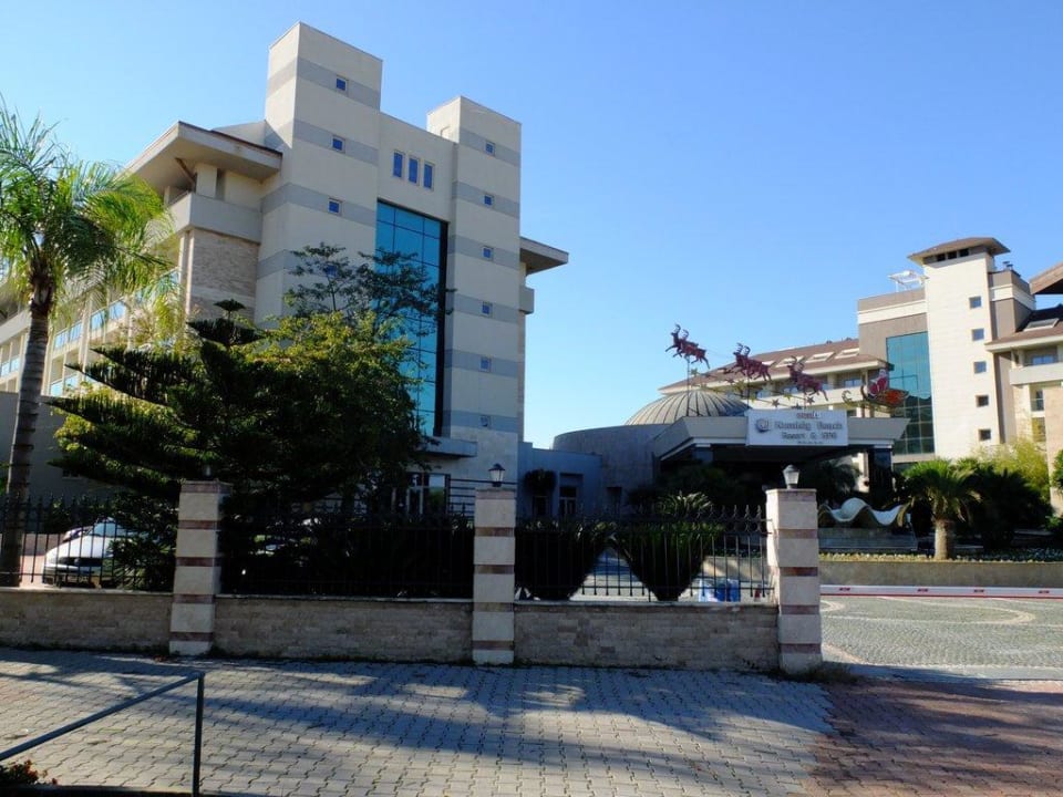 Eingang Sunis Kumköy Beach Resort Hotel & Spa