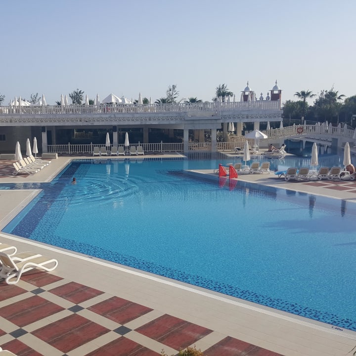 Pool Royal Taj Mahal Hotel