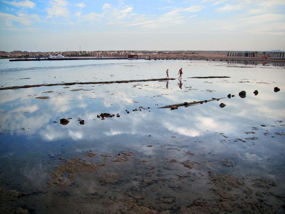 Отлив Titanic Beach Spa & Aqua Park