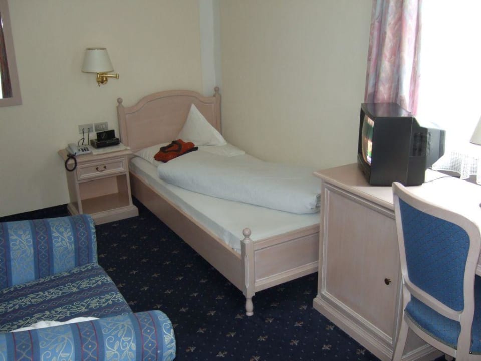 Einzelzimmer STROBLHOF Active Family SPA Resort