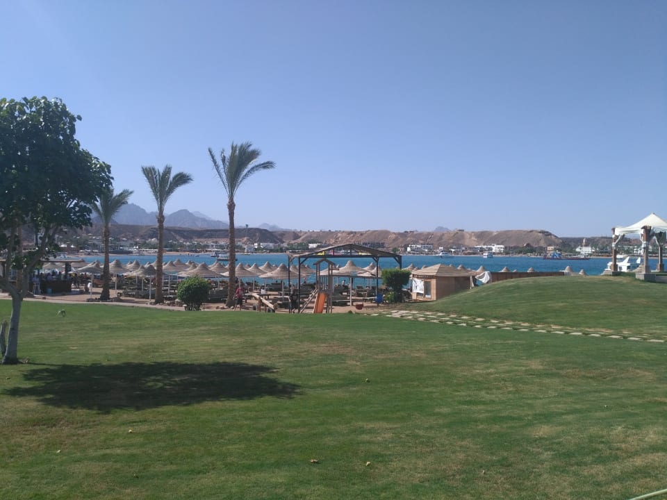 Strand Xperience St. George Homestay