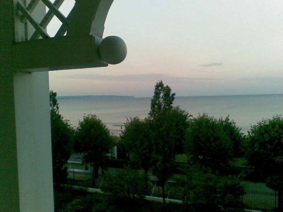 Kurhaus Binz Ausblick Abends A-ROSA Kurhaus Binz