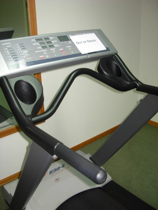 Das defekte Laufband Caloura Hotel Resort