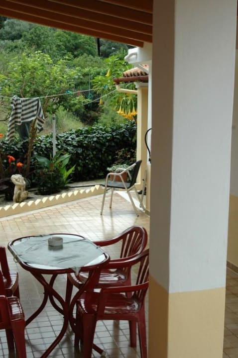 Kleine Terrasse Villa Violetta