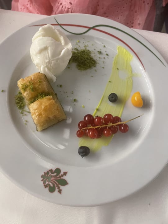 Gastro Granada Luxury Okurcalar