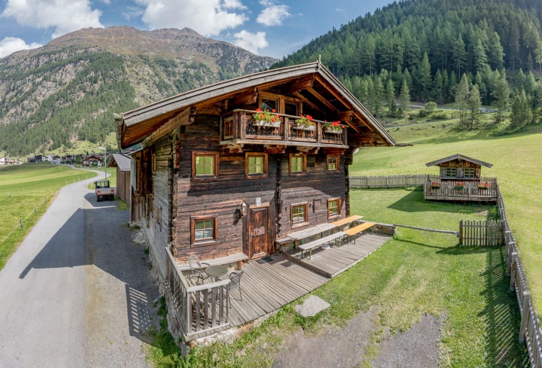 Außenansicht Landhaus im Grüne Hütte